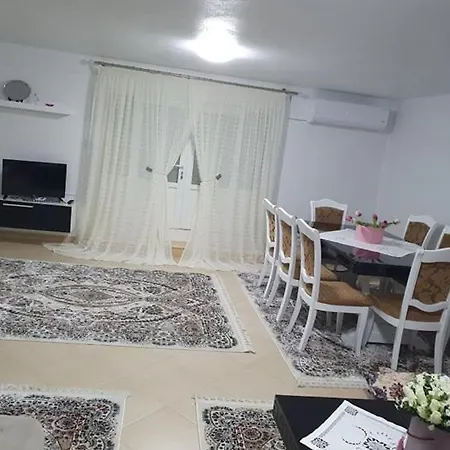 Vila Franci *